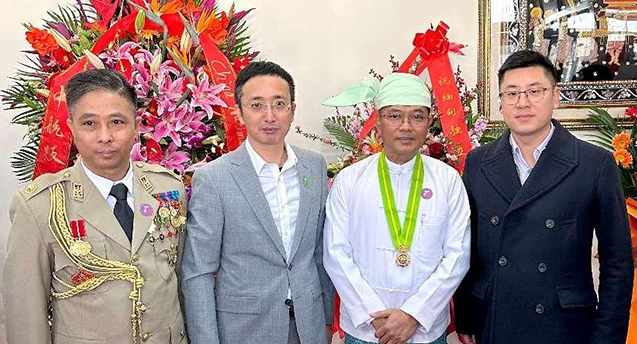 Mr. U Tin Maw Shwe, Myanmar Ambassador to China (second from right)  Mr. Chan Po-yi (first from right)